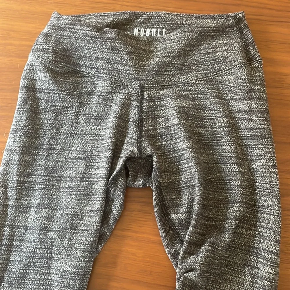 NOBULL grey leggings - Picture 3 of 6